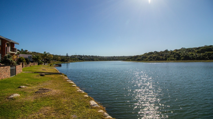 2 Bedroom Property for Sale in Bonza Bay Eastern Cape